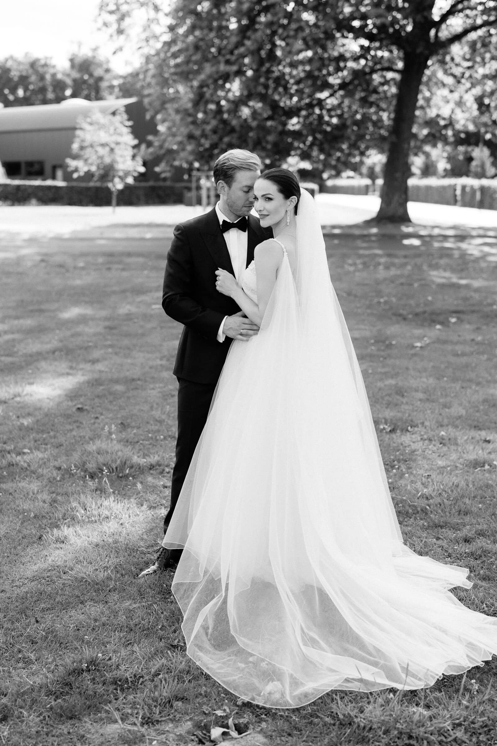 Emotionale Hochzeitsfotografie – intimes Brautpaar-Shooting