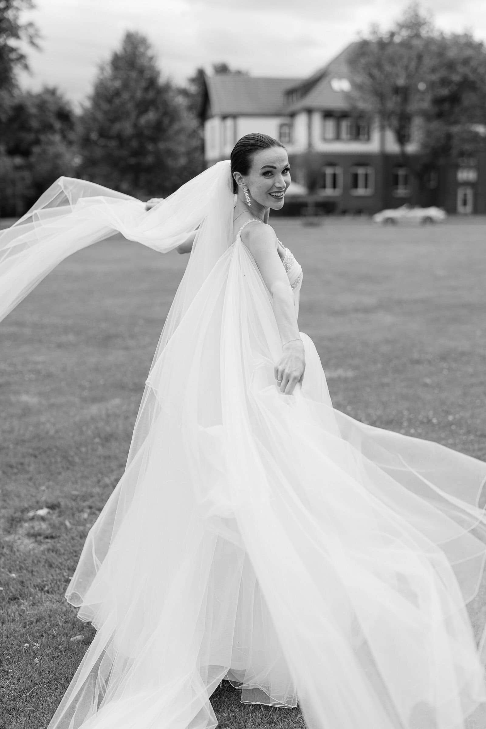 Intimes Brautpaar-Shooting – echte Momente einer Hochzeit